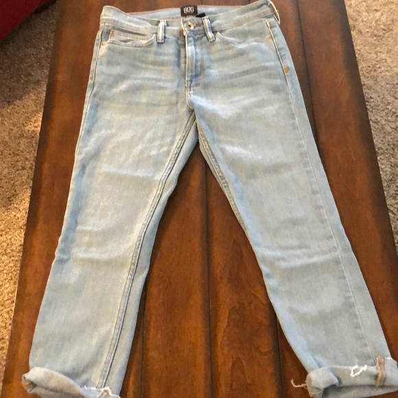 *SOLD* BDG Jeans - Picture 5 of 5